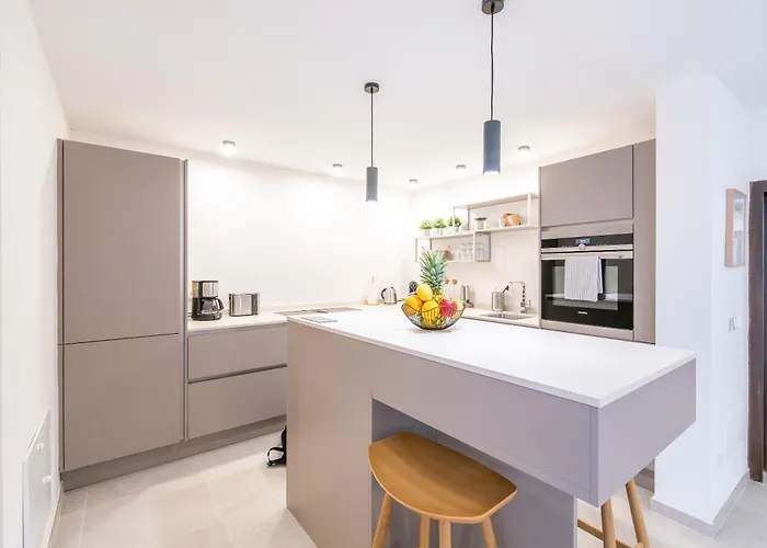 Alica 8 Semesterbostad